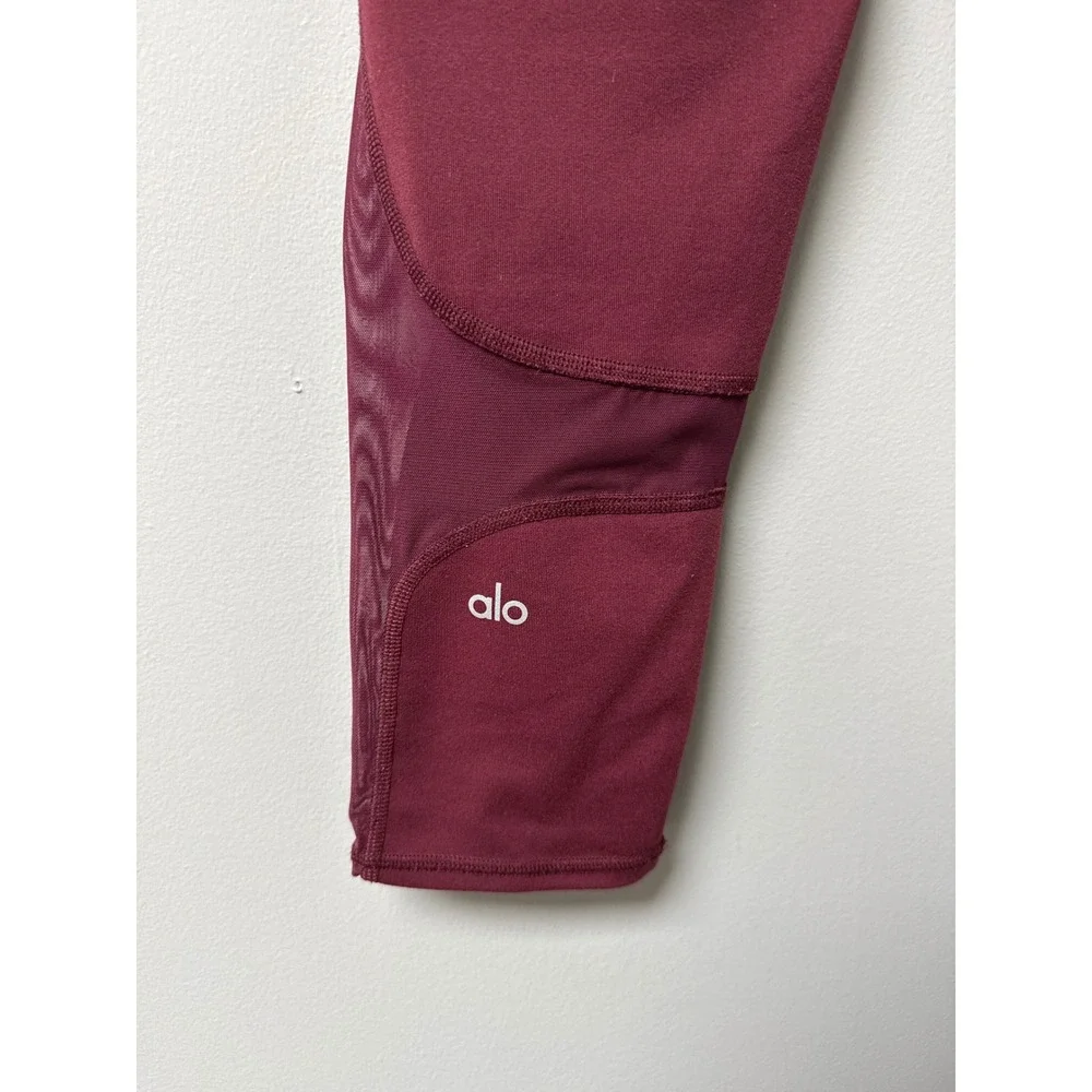 Alo Yoga High Waist Coast Capri Leggings Juneberry Womens S Activewear Gym EUC